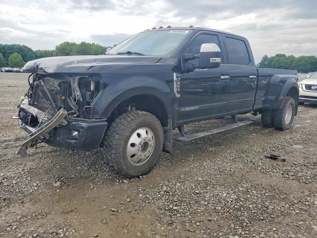 1FT8W3DT8HEB40304 · 2017 FORD F350