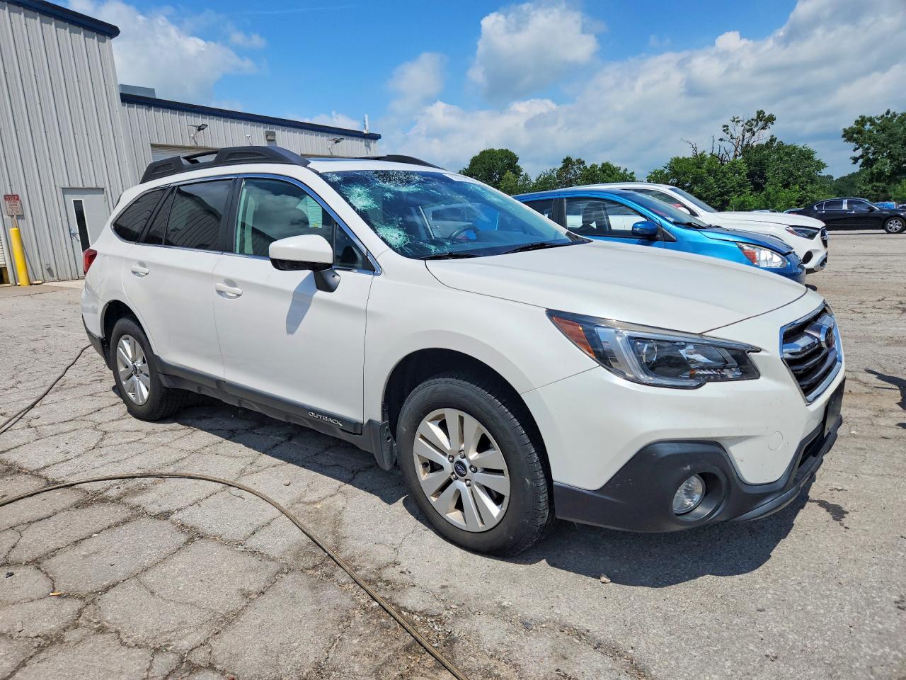 4S4BSADC0J3357784 · 2018 SUBARU OUTBACK · 4/12