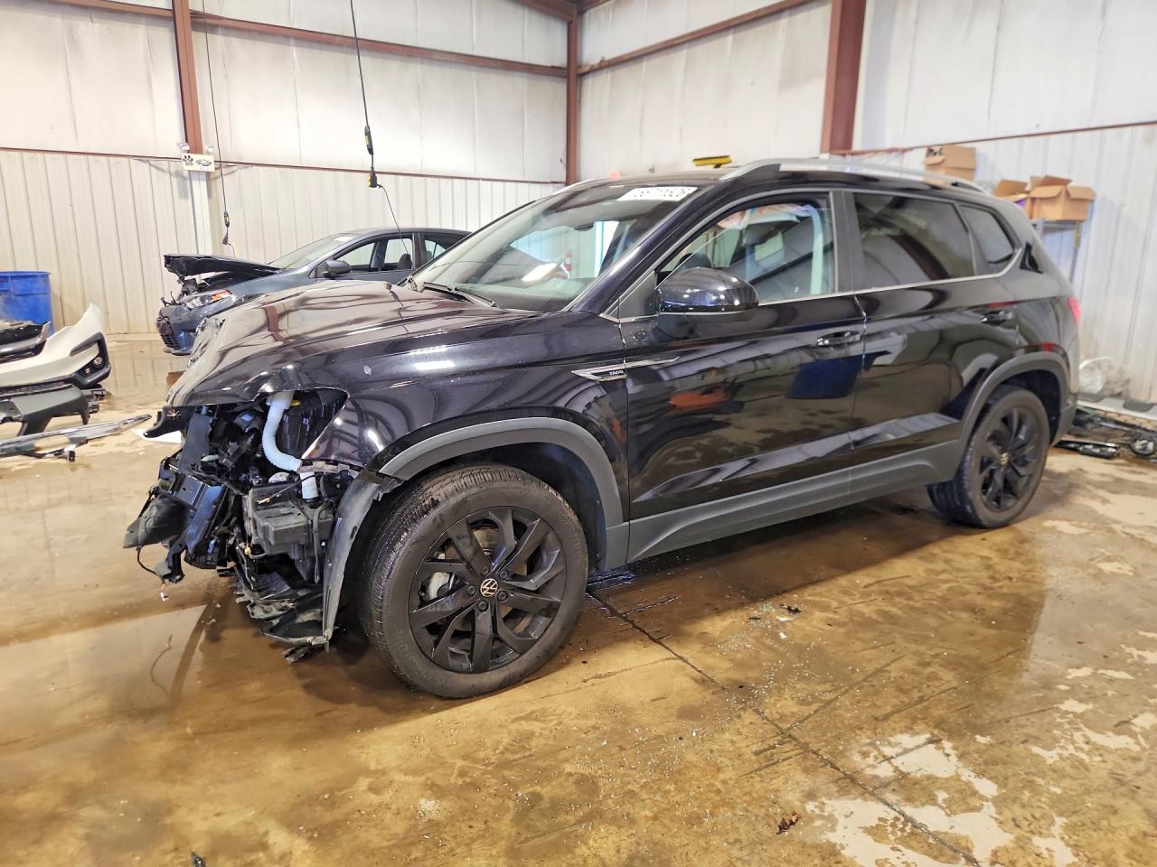 3VVNX7B25PM337300 · 2023 VOLKSWAGEN TAOS