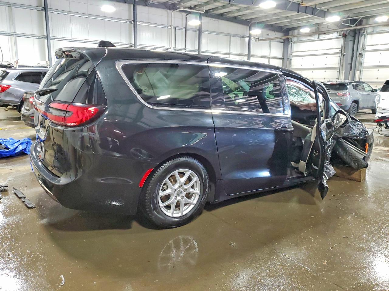 2C4RC1BG9PR525492 · 2023 CHRYSLER PACIFICA · 3/13