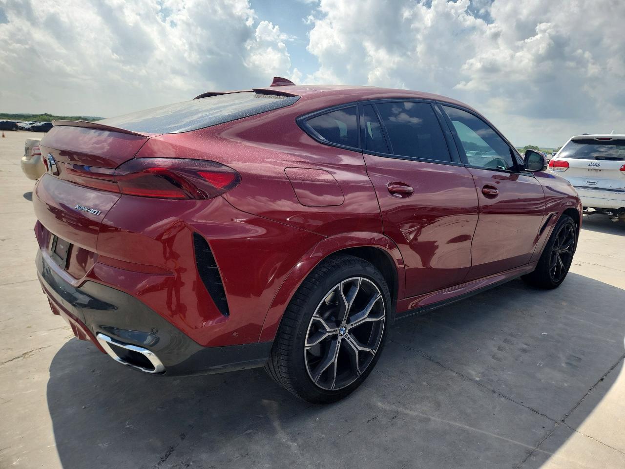 5UXCY6C01M9G25210 · 2021 BMW X6 · 3/13