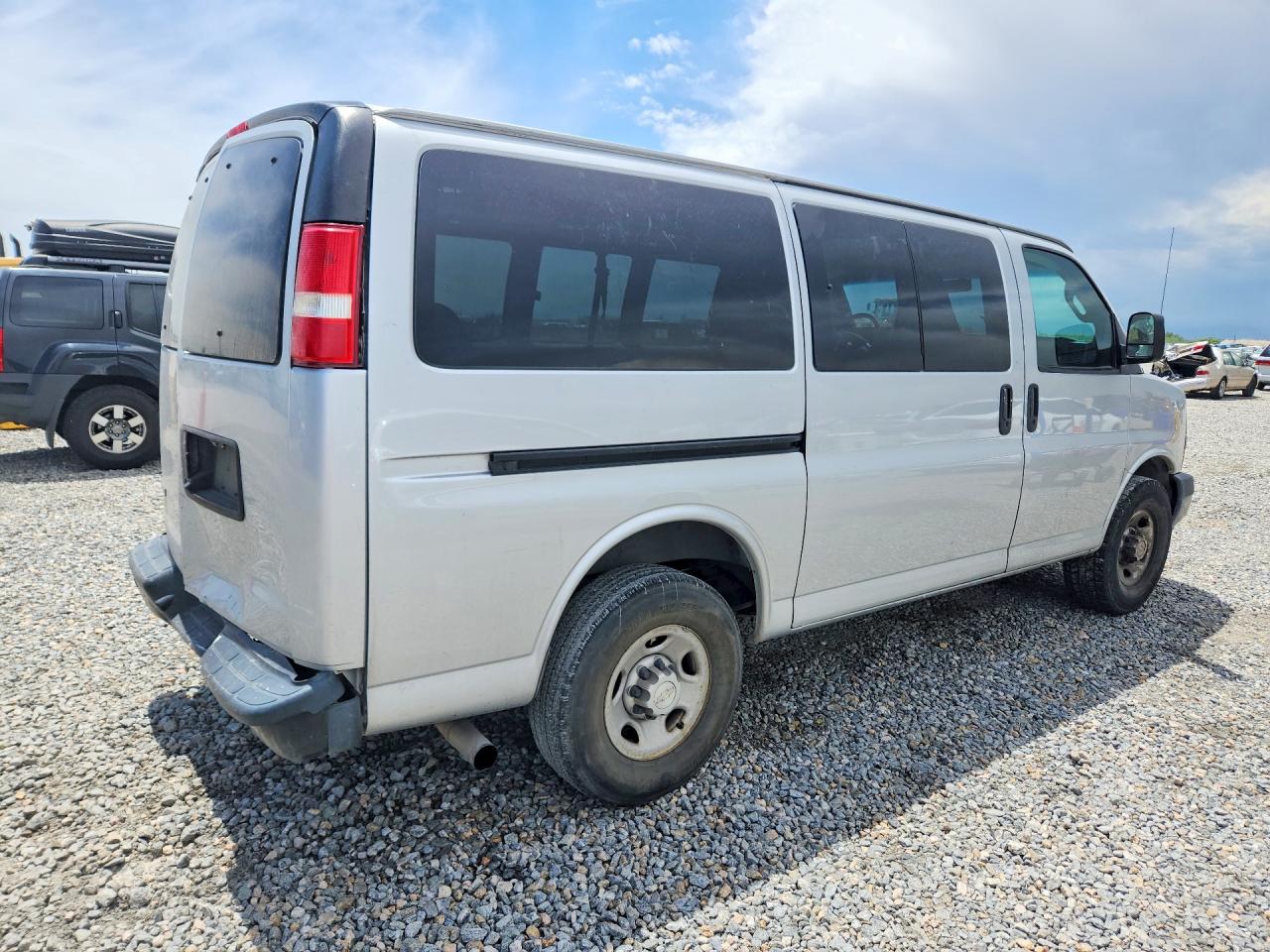 1GCWGAFG3J1309540 · 2018 CHEVROLET EXPRESS G2500 · 3/13