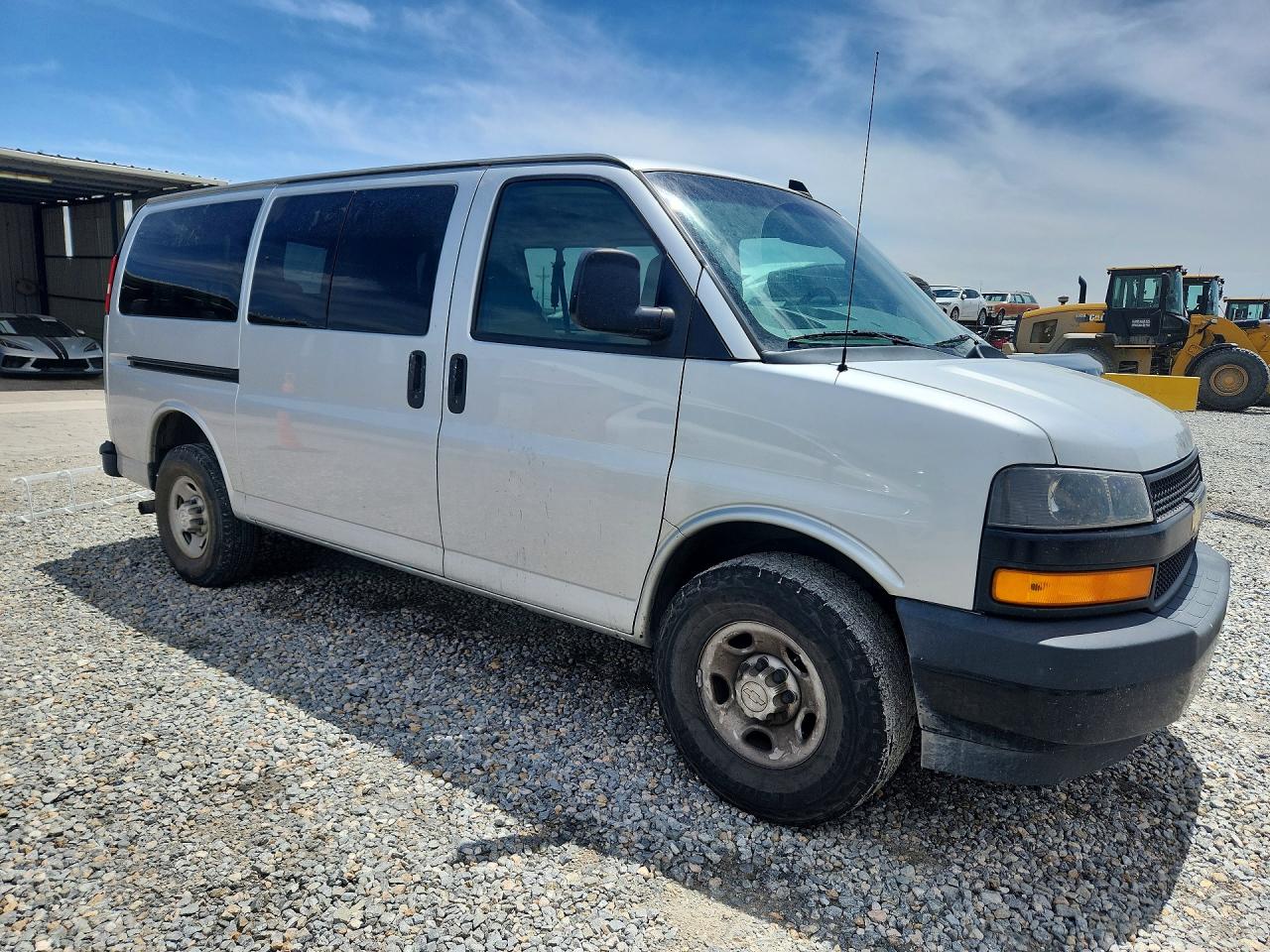 1GCWGAFG3J1309540 · 2018 CHEVROLET EXPRESS G2500 · 4/13