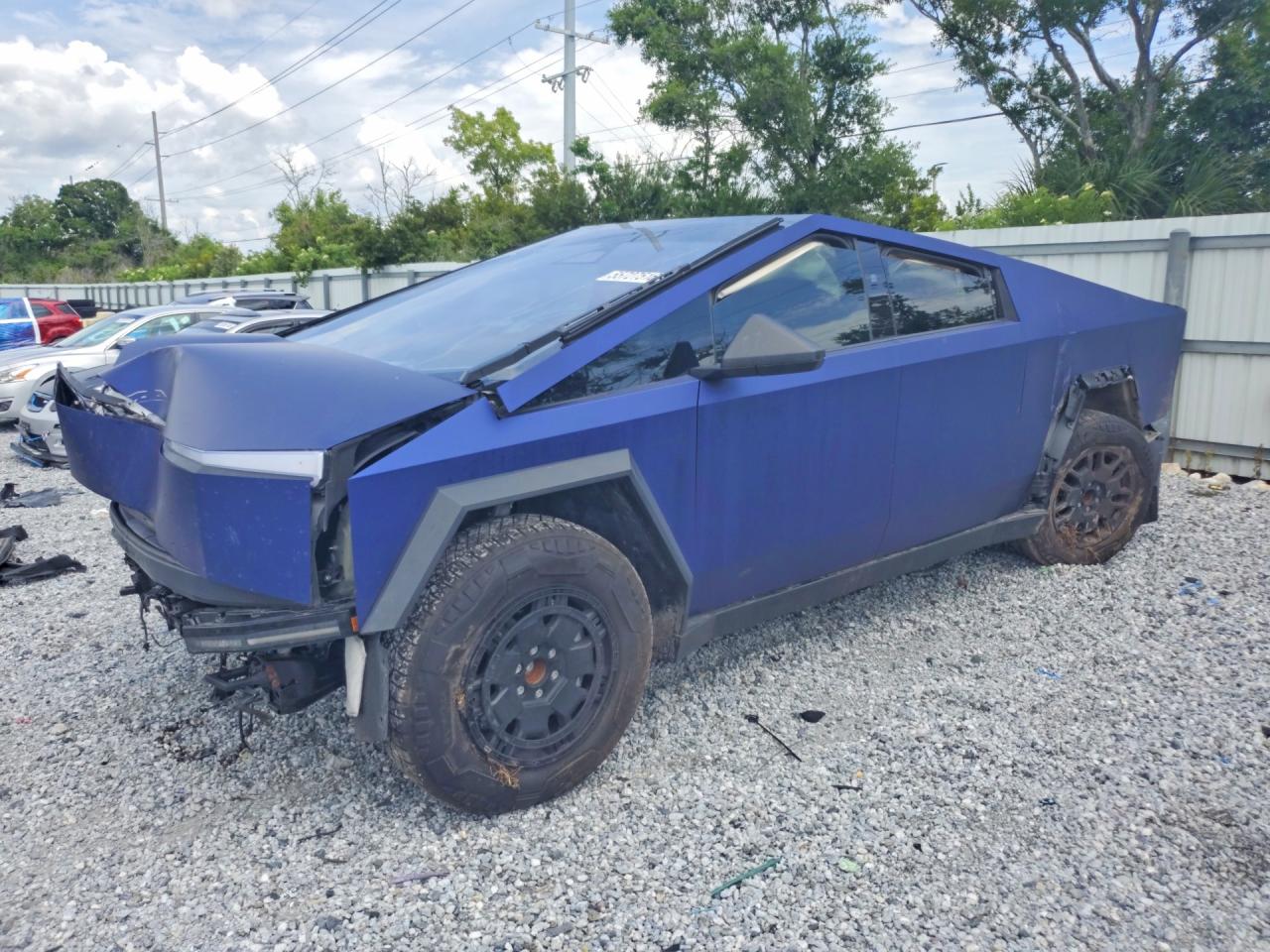 7G2CEHED8RA016934 · 2024 TESLA CYBERTRUCK