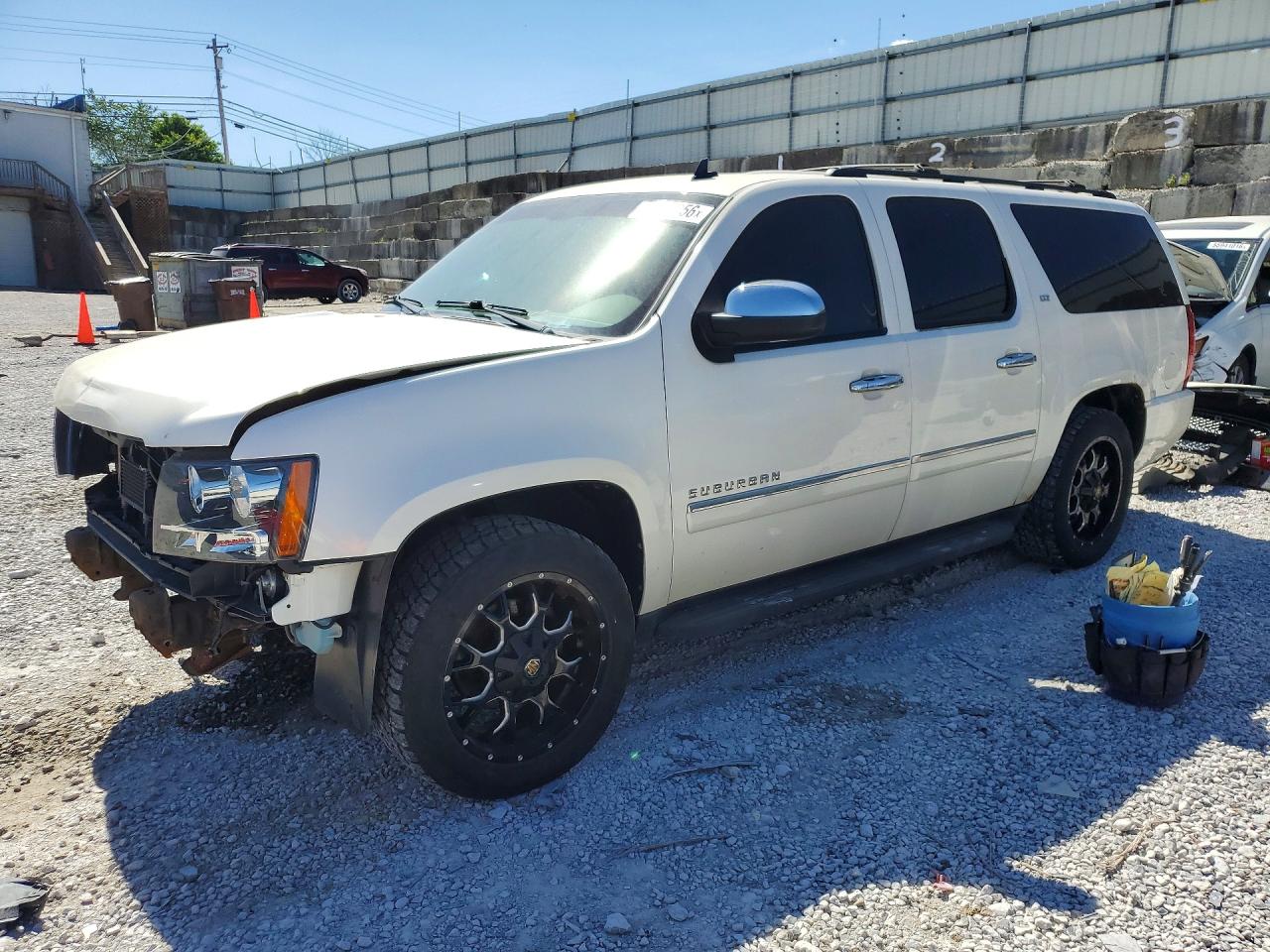1GNSKKE78DR229572 · 2013 CHEVROLET SUBURBAN