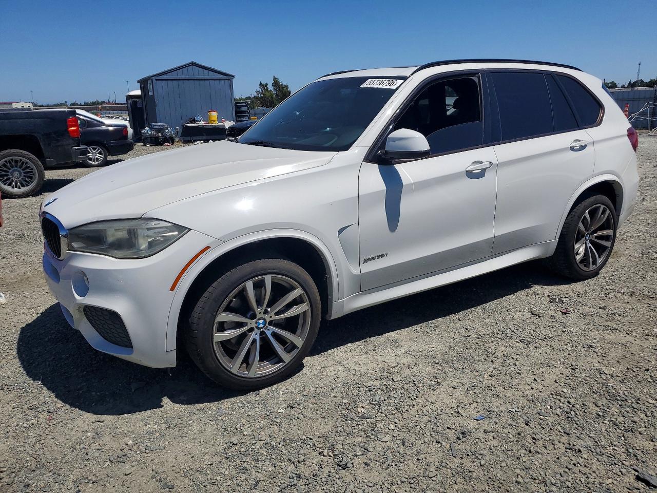 5UXKR0C5XG0P20422 · 2016 BMW X5