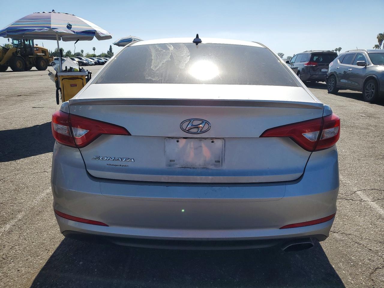 5NPE24AF0FH203816 · 2015 HYUNDAI SONATA · 6/12