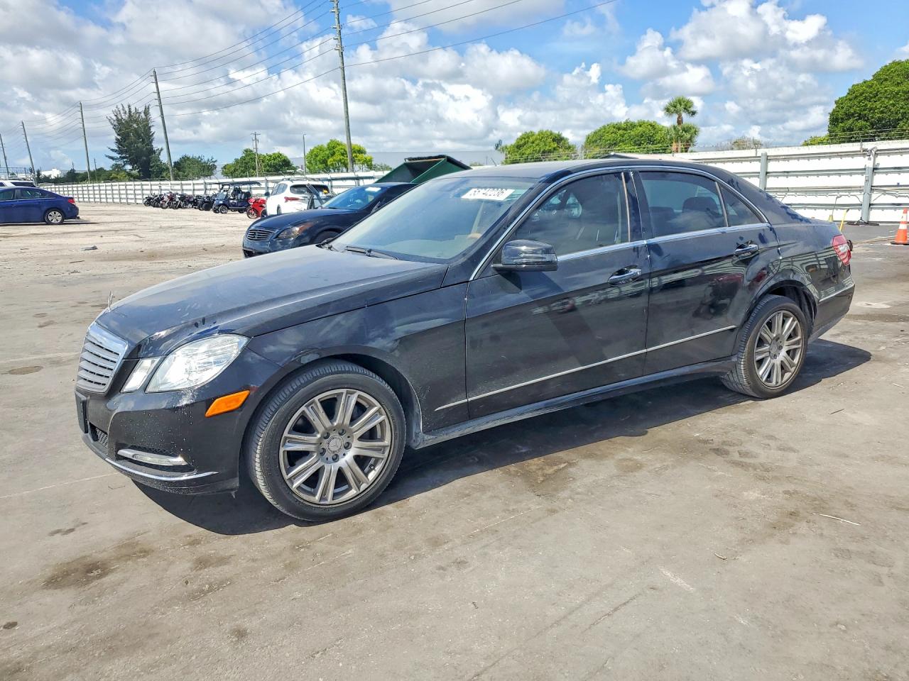 WDDHF5KB3DA693195 · 2013 MERCEDES-BENZ E