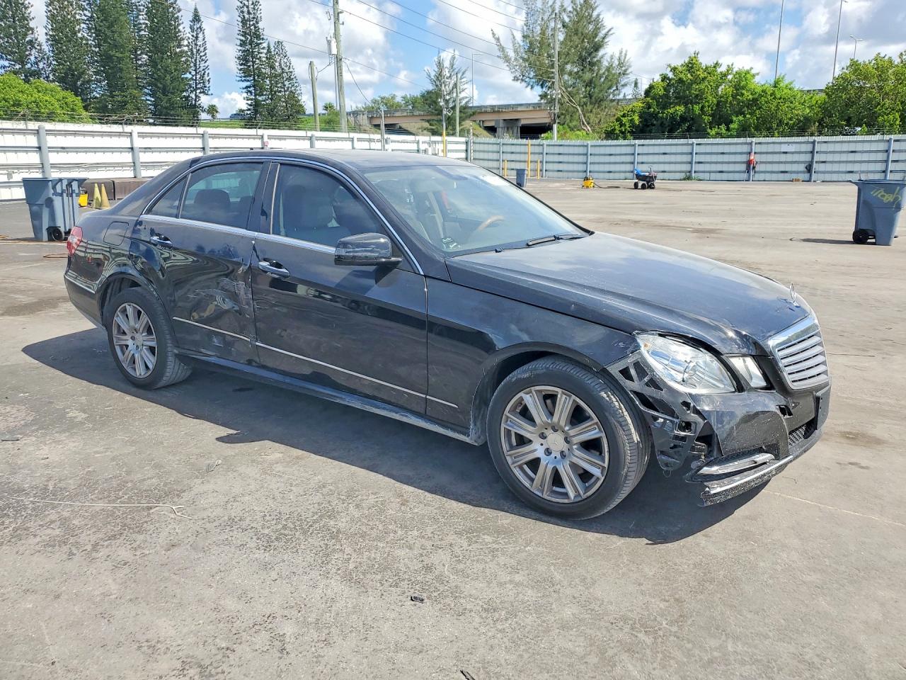 WDDHF5KB3DA693195 · 2013 MERCEDES-BENZ E · 4/12