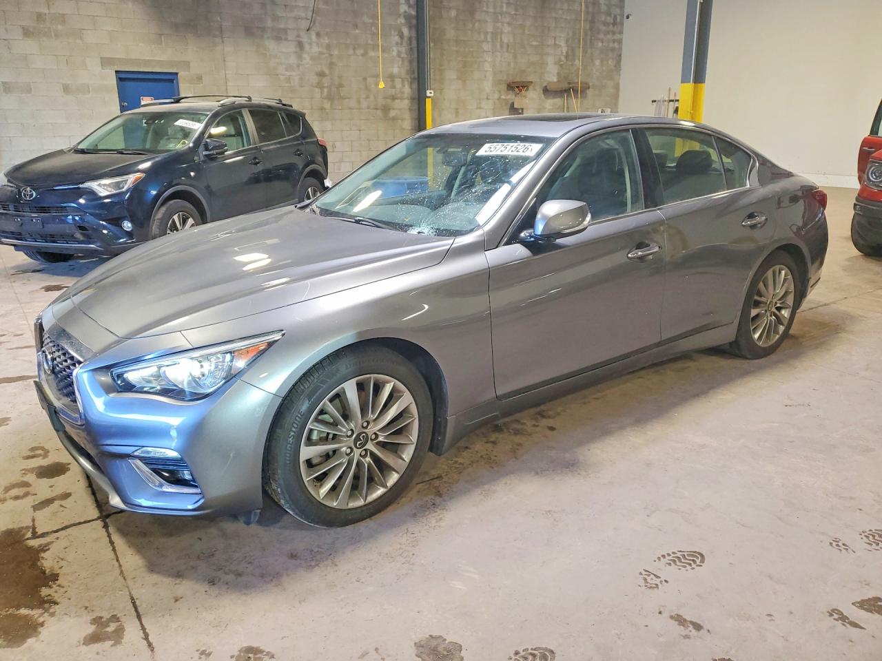 JN1EV7AR3KM593686 · 2019 INFINITI Q50