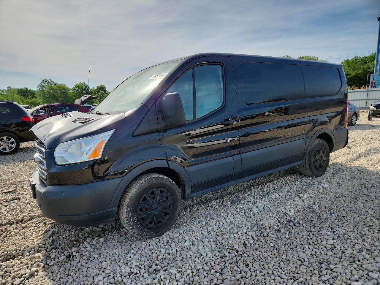 1FTYE1YM8HKA48248 · 2017 FORD TRANSIT