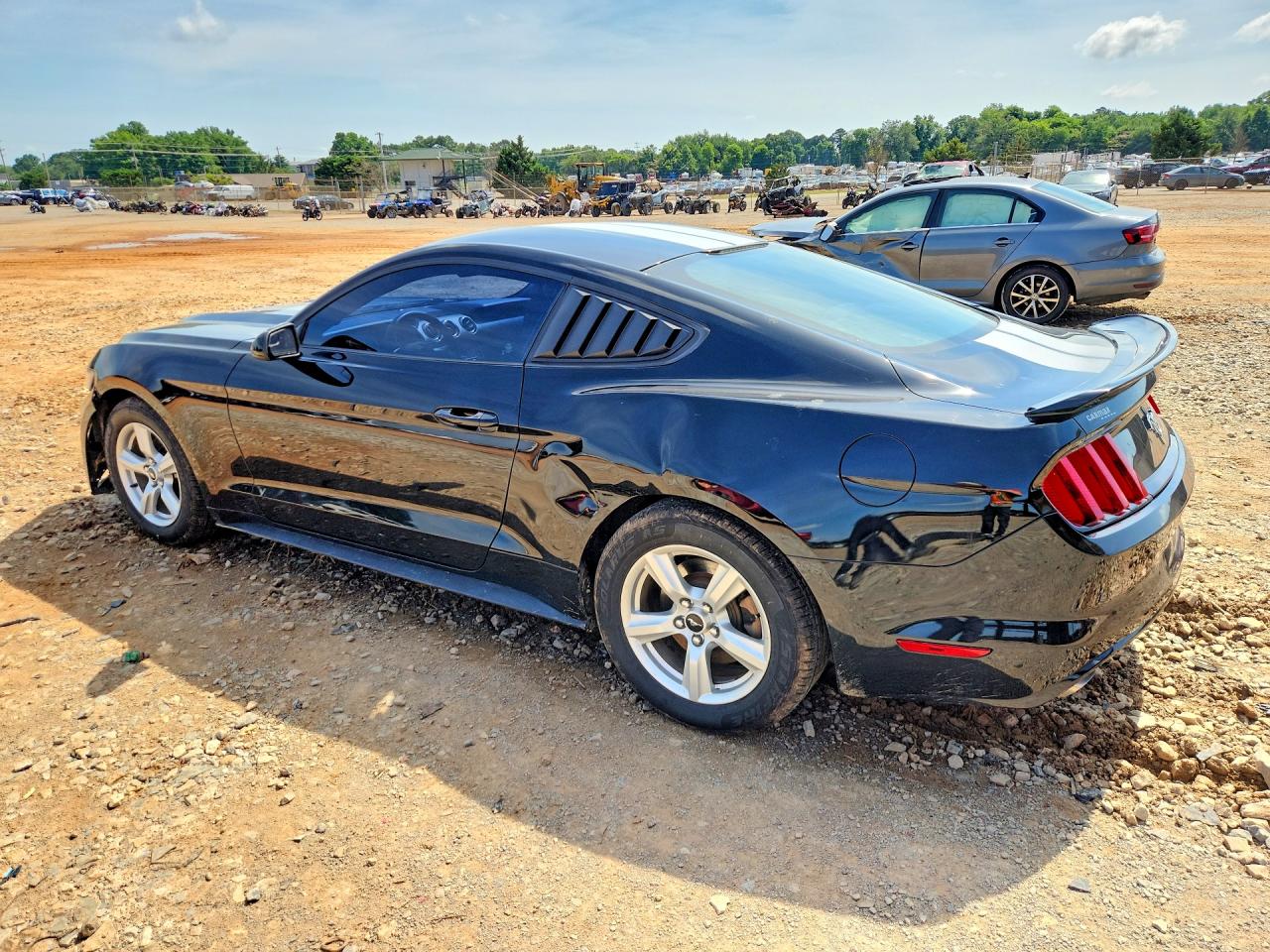 1FA6P8AM7H5333600 · 2017 FORD MUSTANG · 2/12