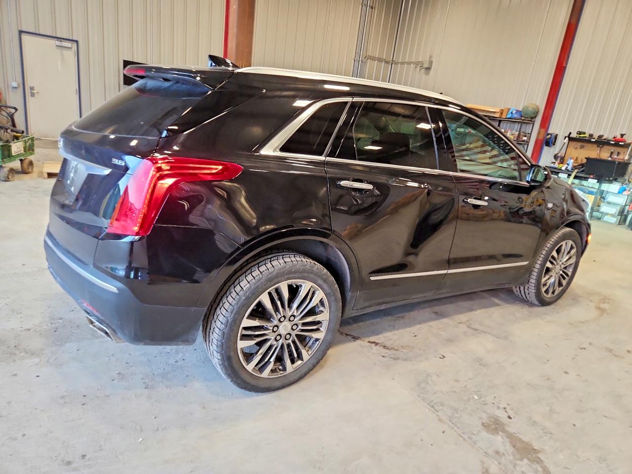 1GYKNERS8HZ116463 · 2017 CADILLAC XT5 · 3/12