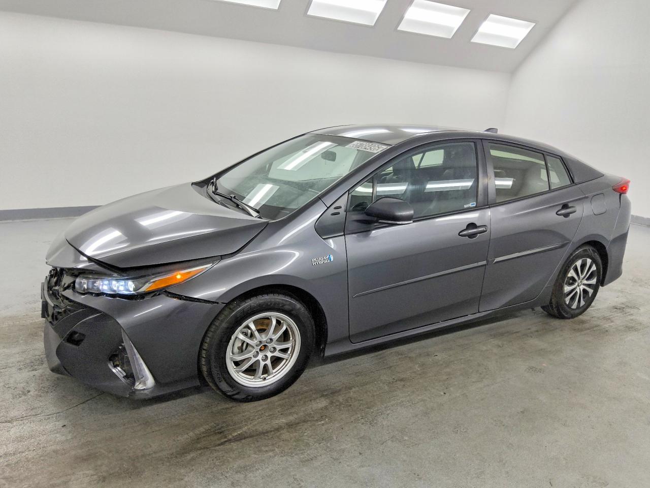 JTDKAMFP6M3194586 · 2021 TOYOTA PRIUS PRIME