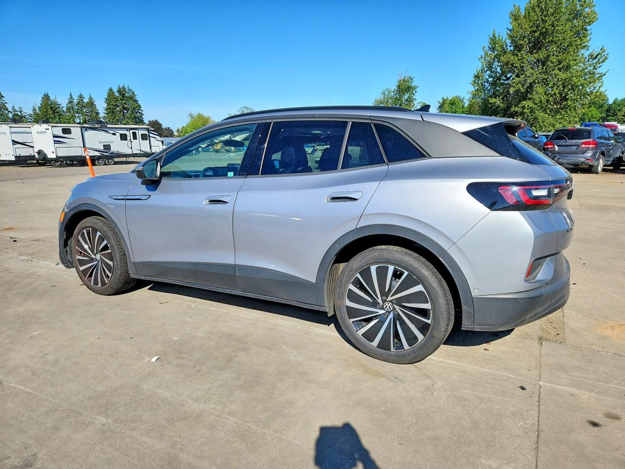 1V25MPE81RC007907 · 2024 VOLKSWAGEN ID.4 · 2/12