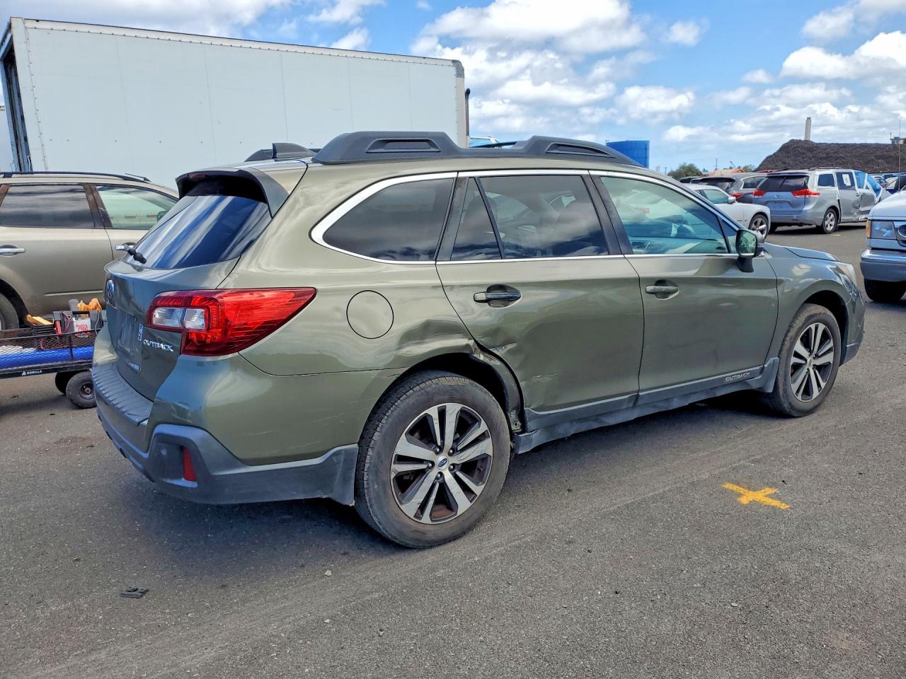 4S4BSANC4J3326892 · 2018 SUBARU OUTBACK · 3/13