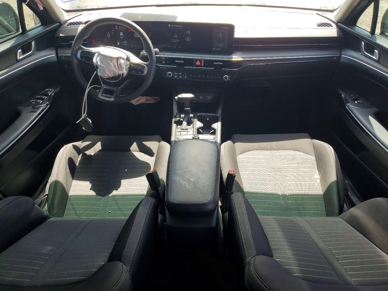KNAG24J70S5321633 · 2025 KIA K5 · 8/13