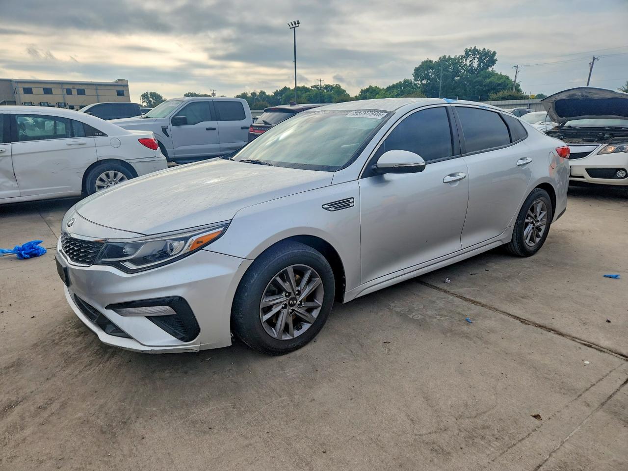 5XXGT4L34KG347884 · 2019 KIA OPTIMA