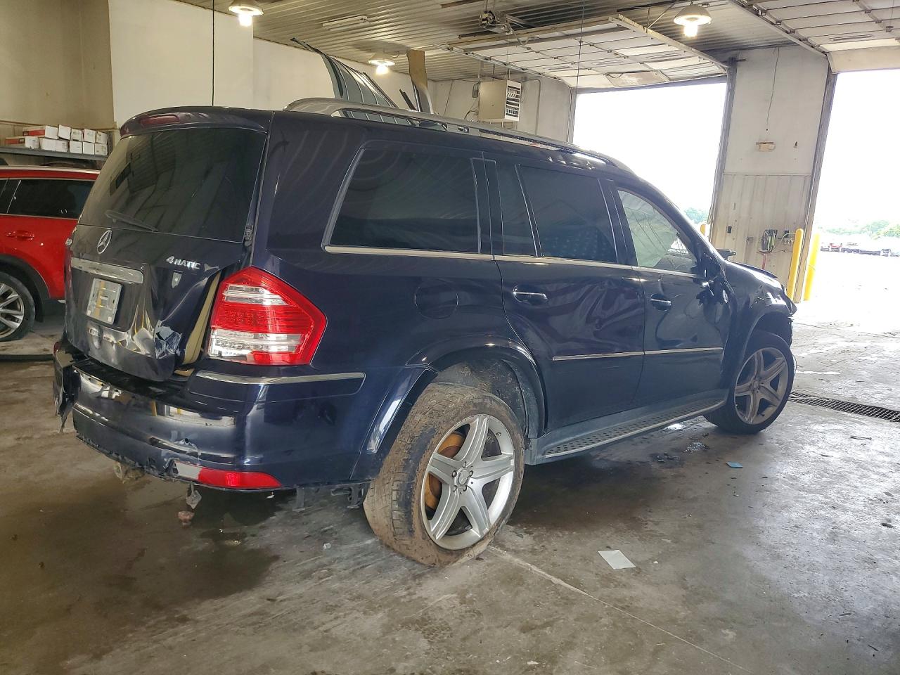 4JGBF8GE7AA609911 · 2010 MERCEDES-BENZ GL · 3/14
