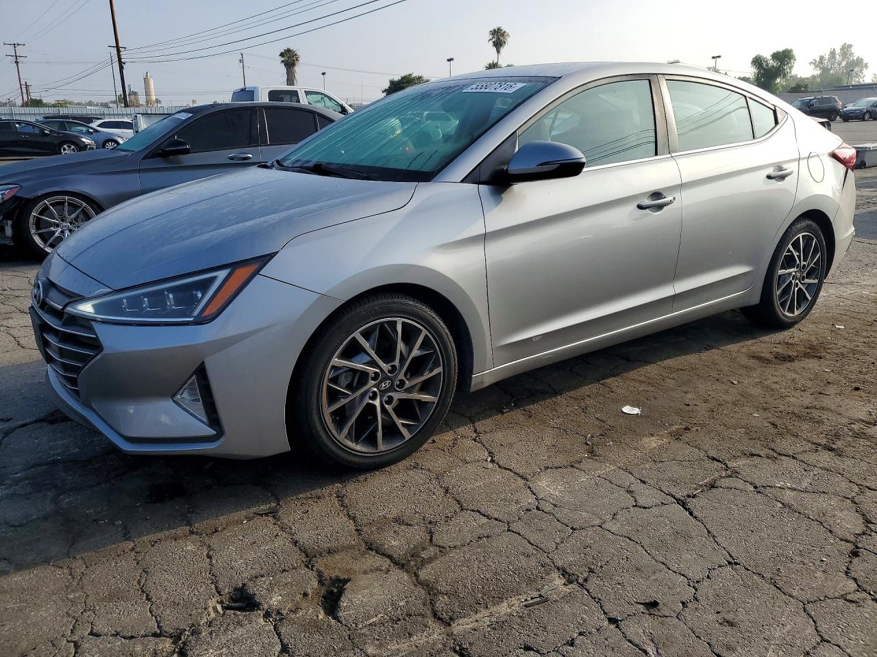 5NPD84LF8LH558560 · 2020 HYUNDAI ELANTRA