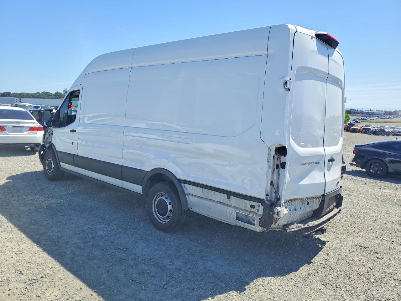 1FTBW3X85NKA17781 · 2022 FORD TRANSIT · 2/13