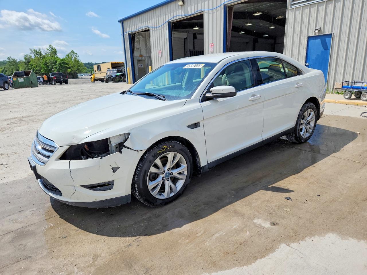 2010 FORD TAURUS
