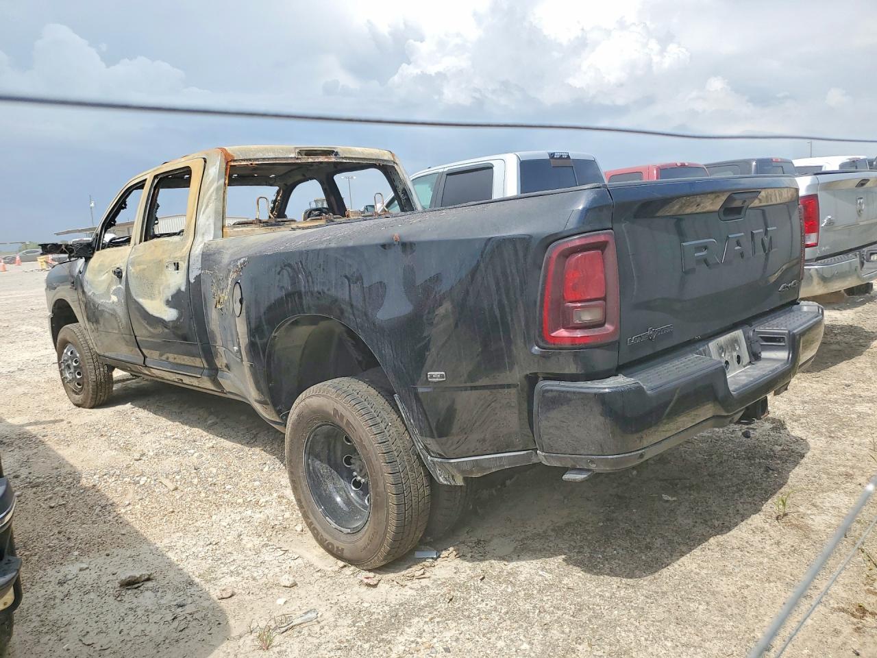 3C63RRHL0SG533526 · 2025 RAM 3500 · 2/12