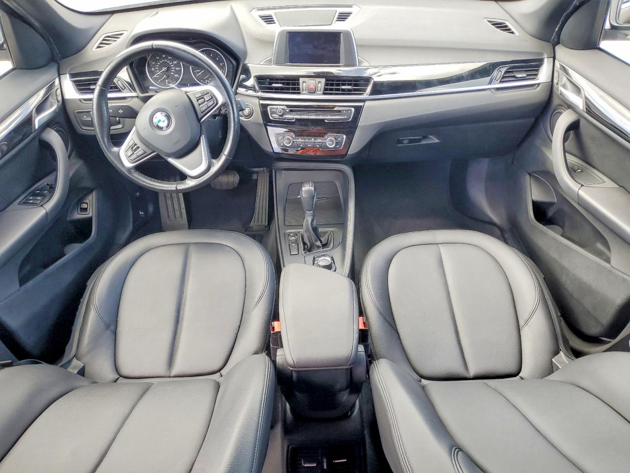 WBXHU7C32J5H39726 · 2018 BMW X1 · 8/13