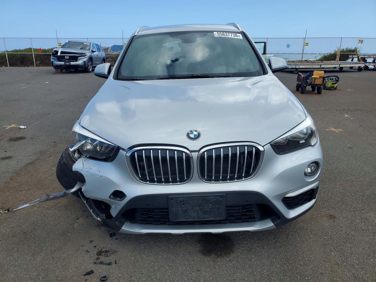 WBXHU7C32J5H39726 · 2018 BMW X1 · 5/13