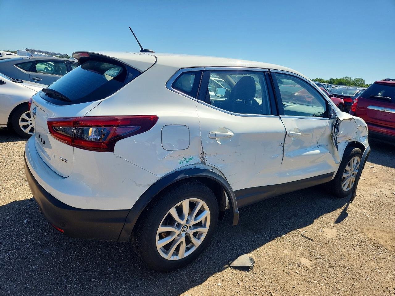 JN1BJ1AW7MW422870 · 2021 NISSAN ROGUE SPORT · 3/12