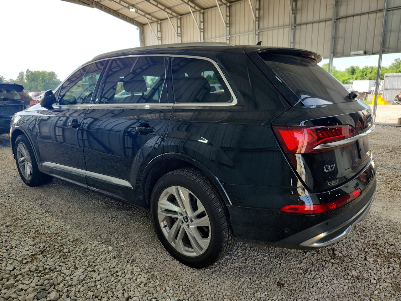 WA1LXAF79MD021344 · 2021 AUDI Q7 · 2/13
