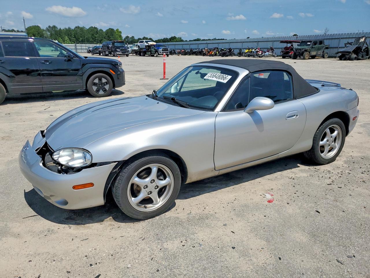 JM1NB353610218370 · 2001 MAZDA MX-5 MIATA