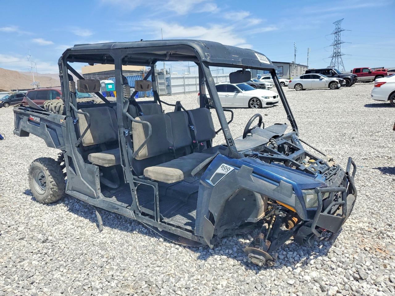 4UF5R4KBXNT301522 · 2022 TRACKER TRACKER