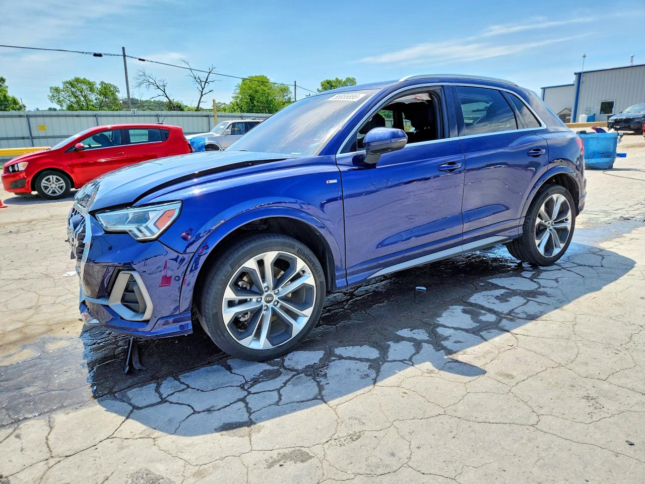 WA1EECF31M1115677 · 2021 AUDI Q3