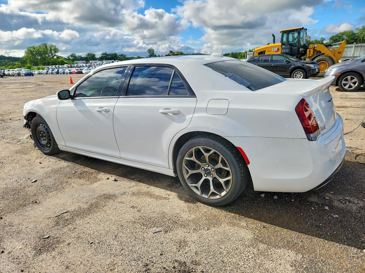 2C3CCABG0JH274580 · 2018 CHRYSLER 300 · 2/12