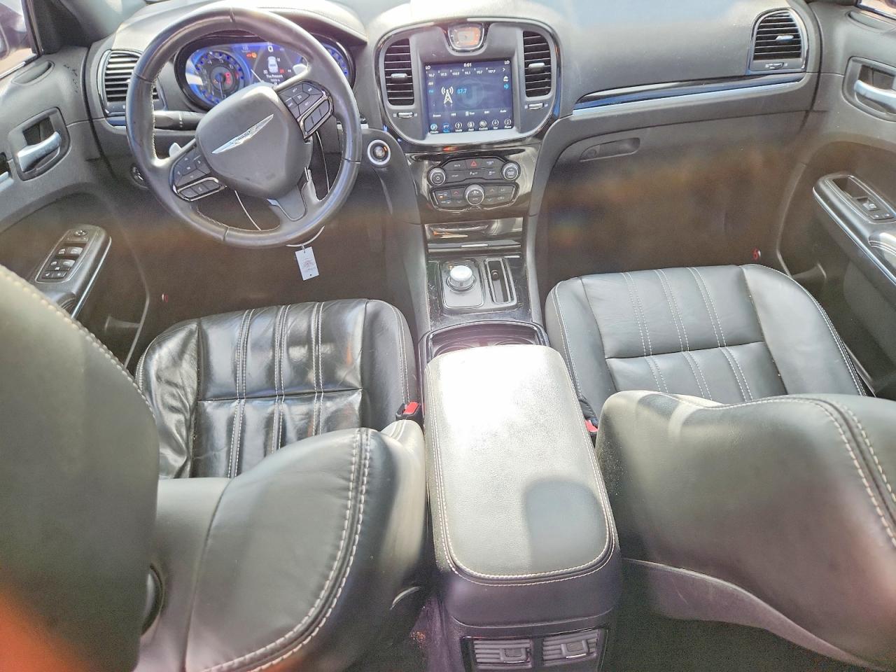 2C3CCABG0JH274580 · 2018 CHRYSLER 300 · 8/12