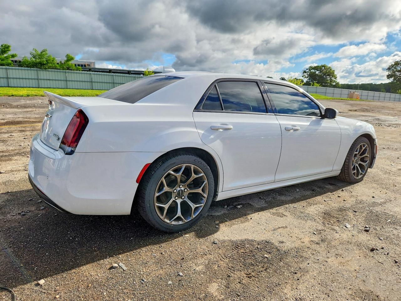 2C3CCABG0JH274580 · 2018 CHRYSLER 300 · 3/12