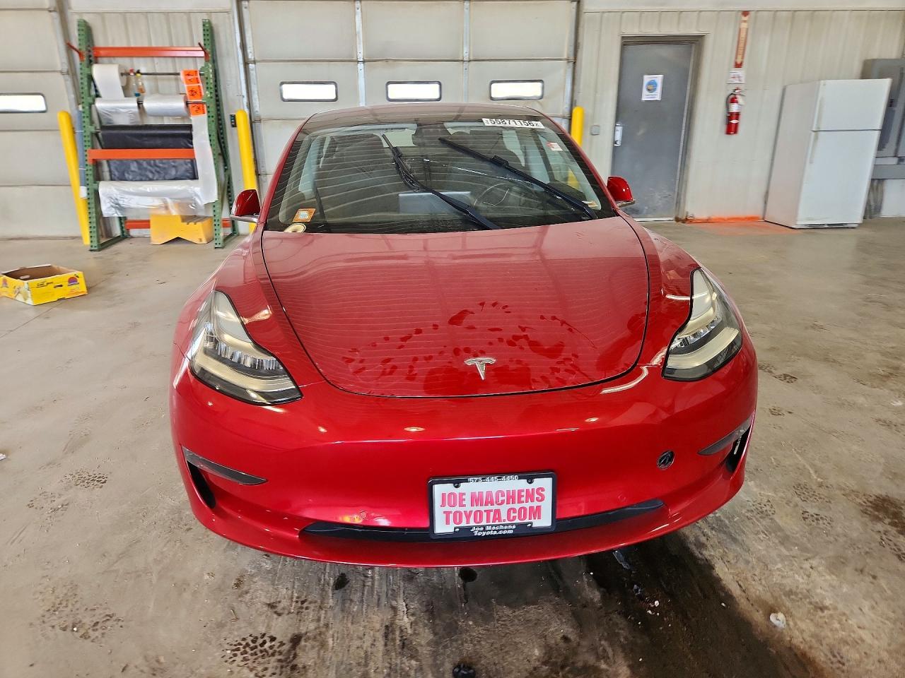 5YJ3E1EA7JF006256 · 2018 TESLA 3 · 5/11