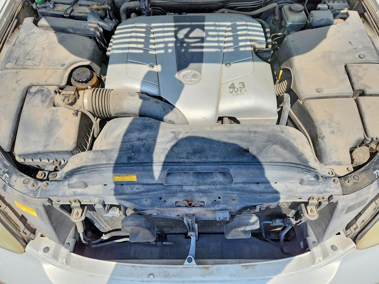 JTHBN36F640162324 · 2004 LEXUS LS · 11/12