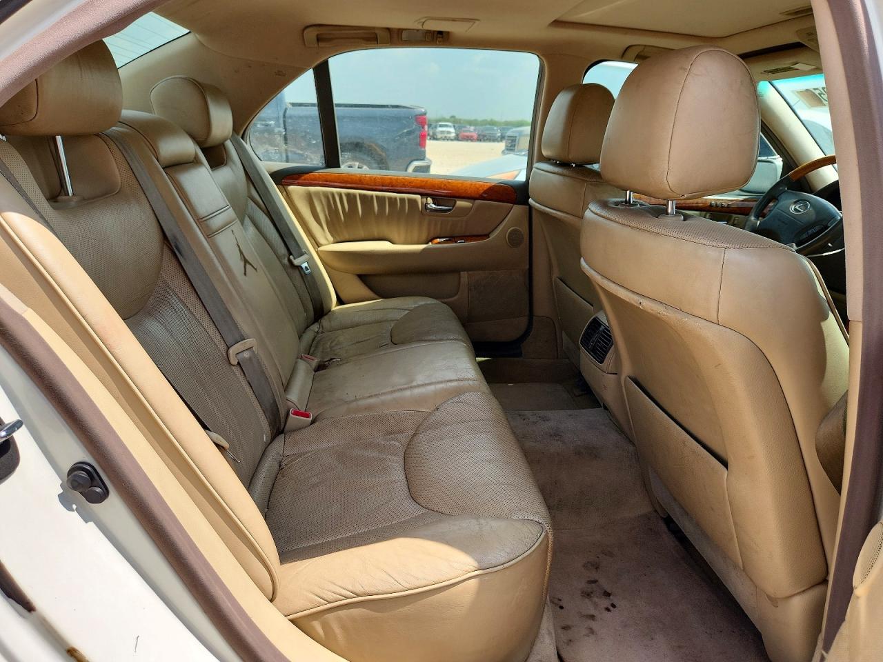 JTHBN36F640162324 · 2004 LEXUS LS · 10/12