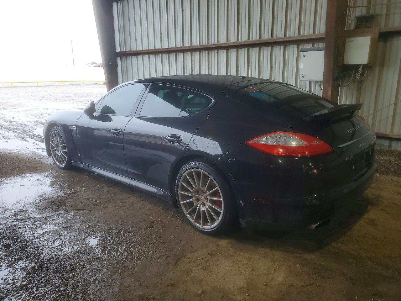 WP0AA2A71BL011244 · 2011 PORSCHE PANAMERA · 2/13
