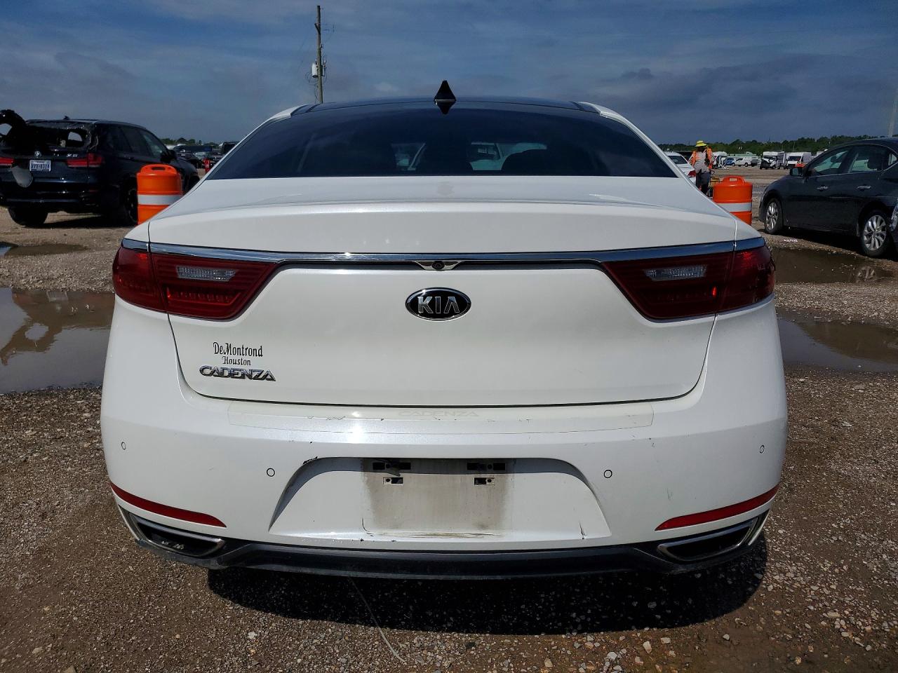 KNALC4J19H5045940 · 2017 KIA CADENZA · 6/12