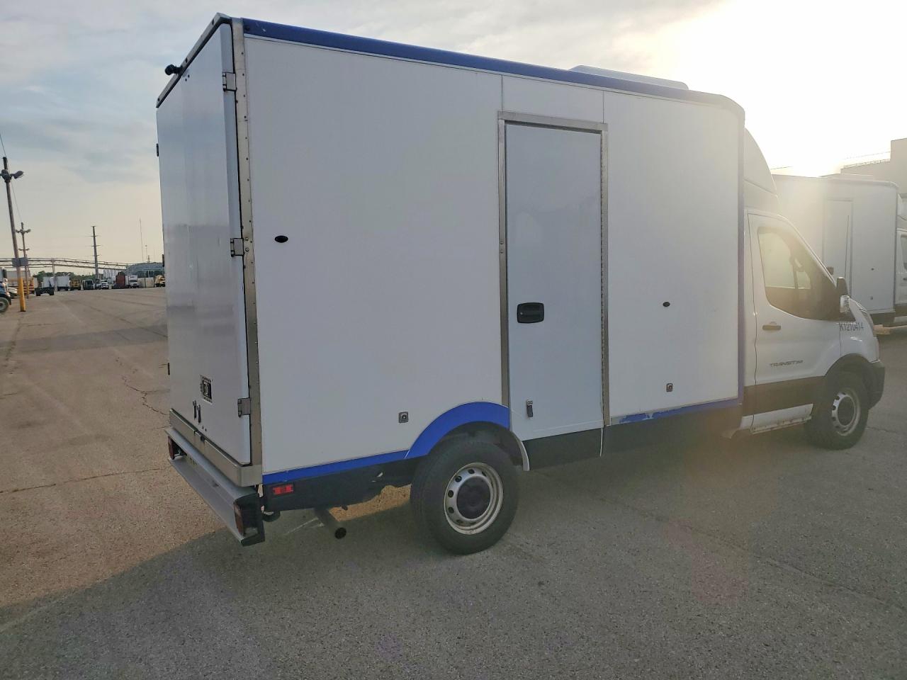 1FDBW5Z87NKA20220 · 2022 FORD TRANSIT · 3/12