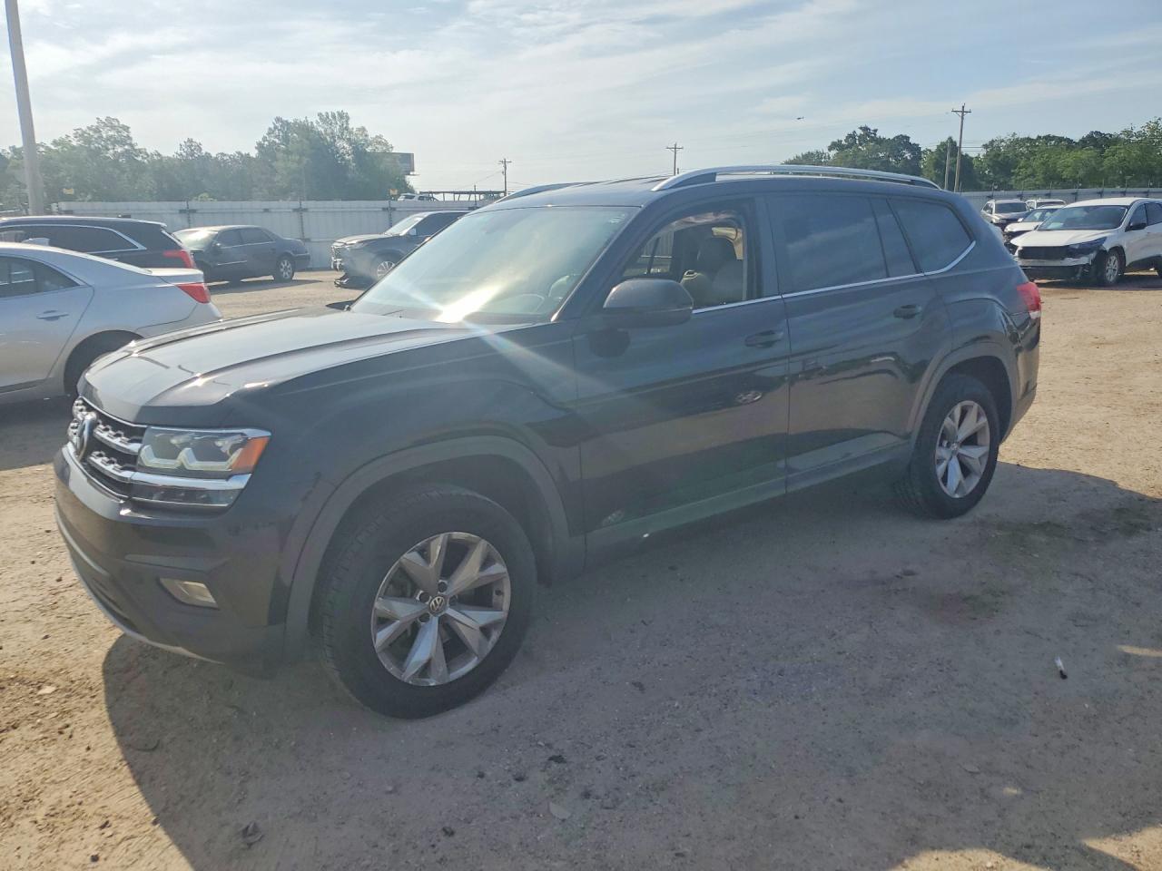 1V2CR2CA4JC523216 · 2018 VOLKSWAGEN ATLAS