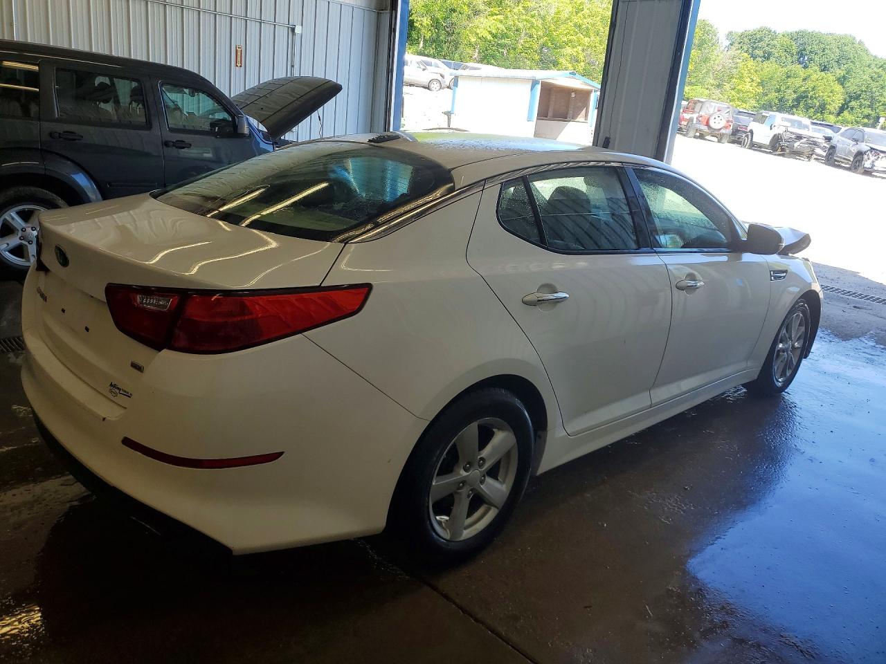 KNAGM4A74F5530793 · 2015 KIA OPTIMA · 3/12
