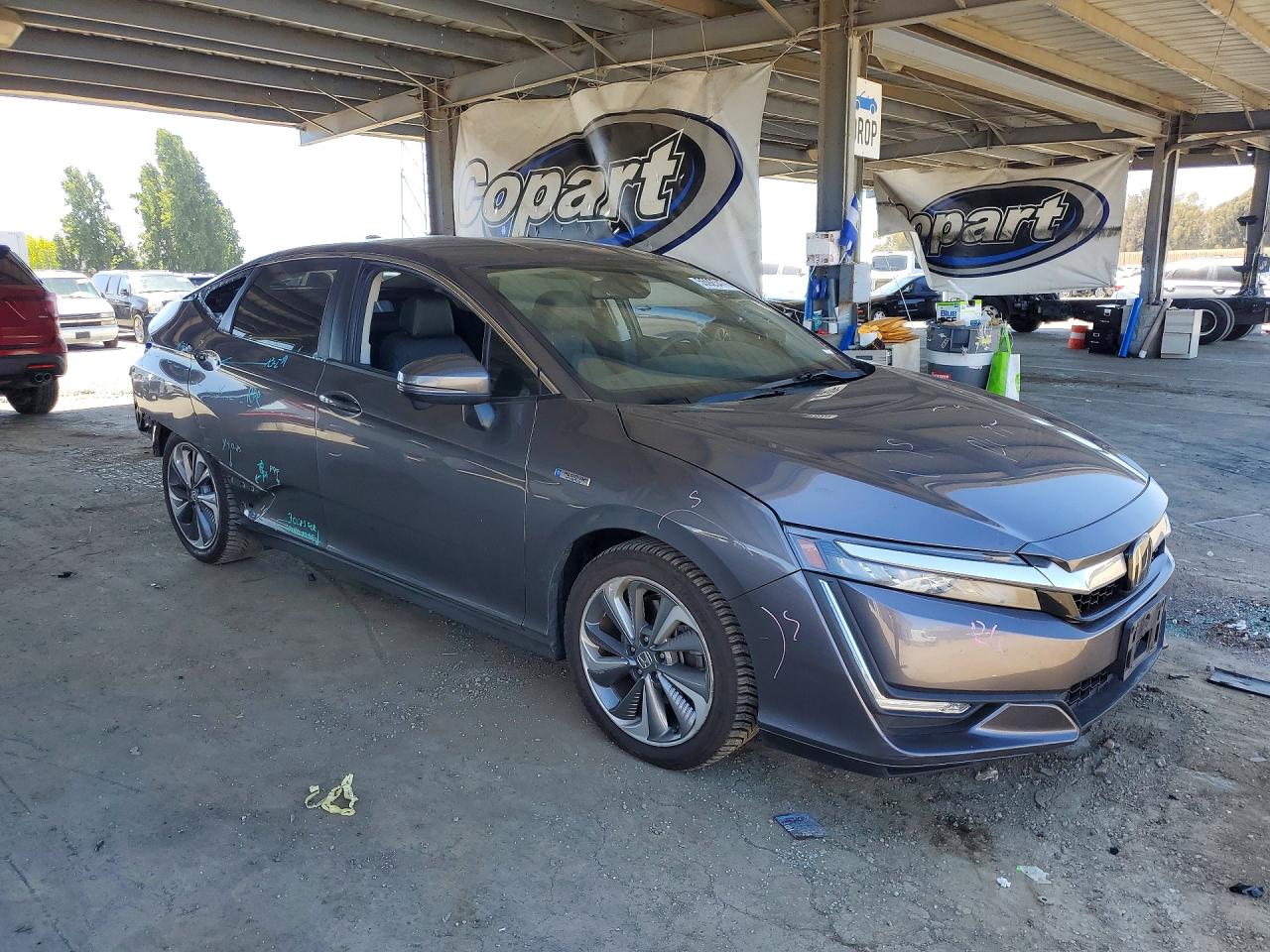 JHMZC5F18JC009233 · 2018 HONDA CLARITY · 4/12