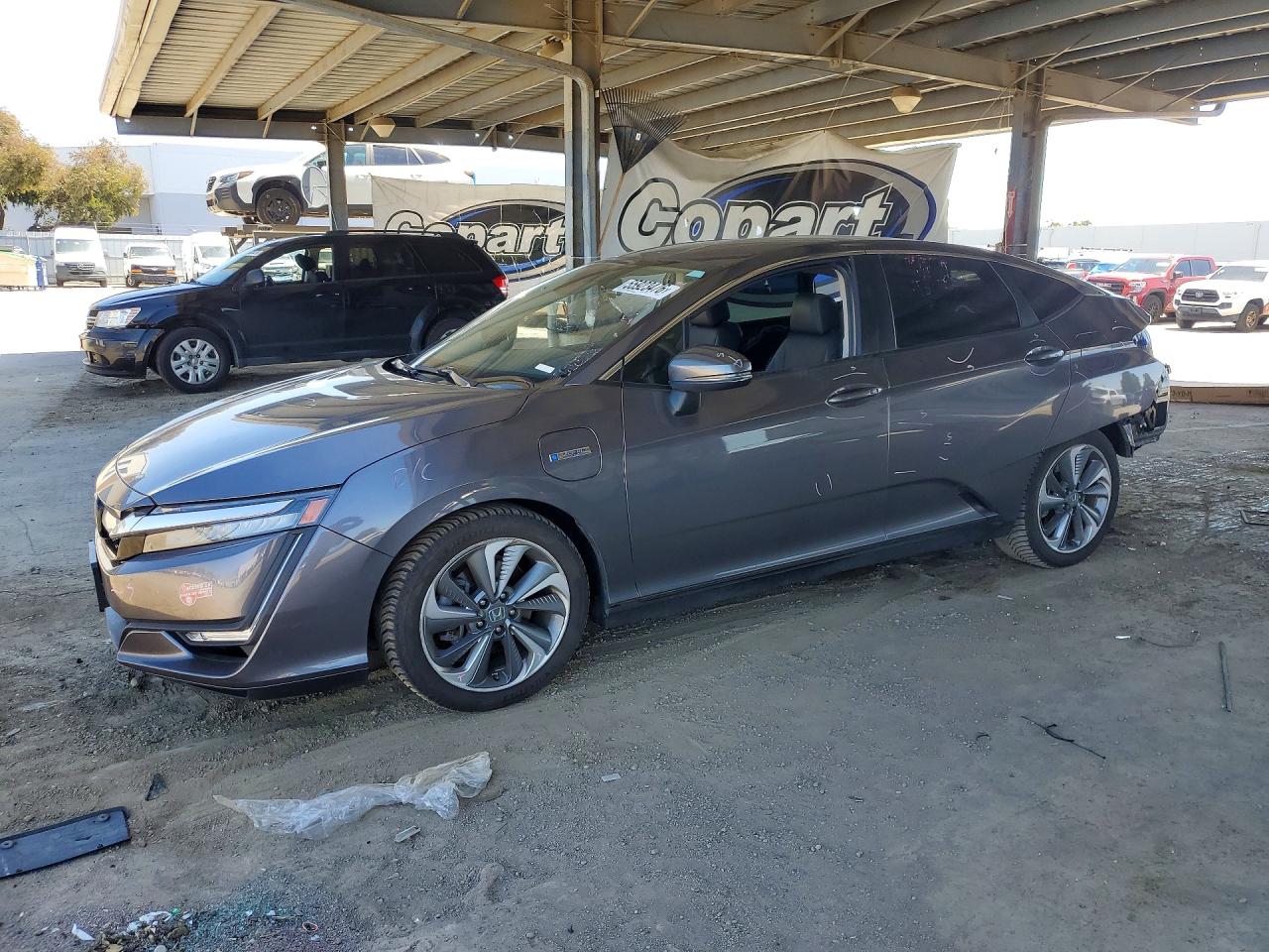 JHMZC5F18JC009233 · 2018 HONDA CLARITY