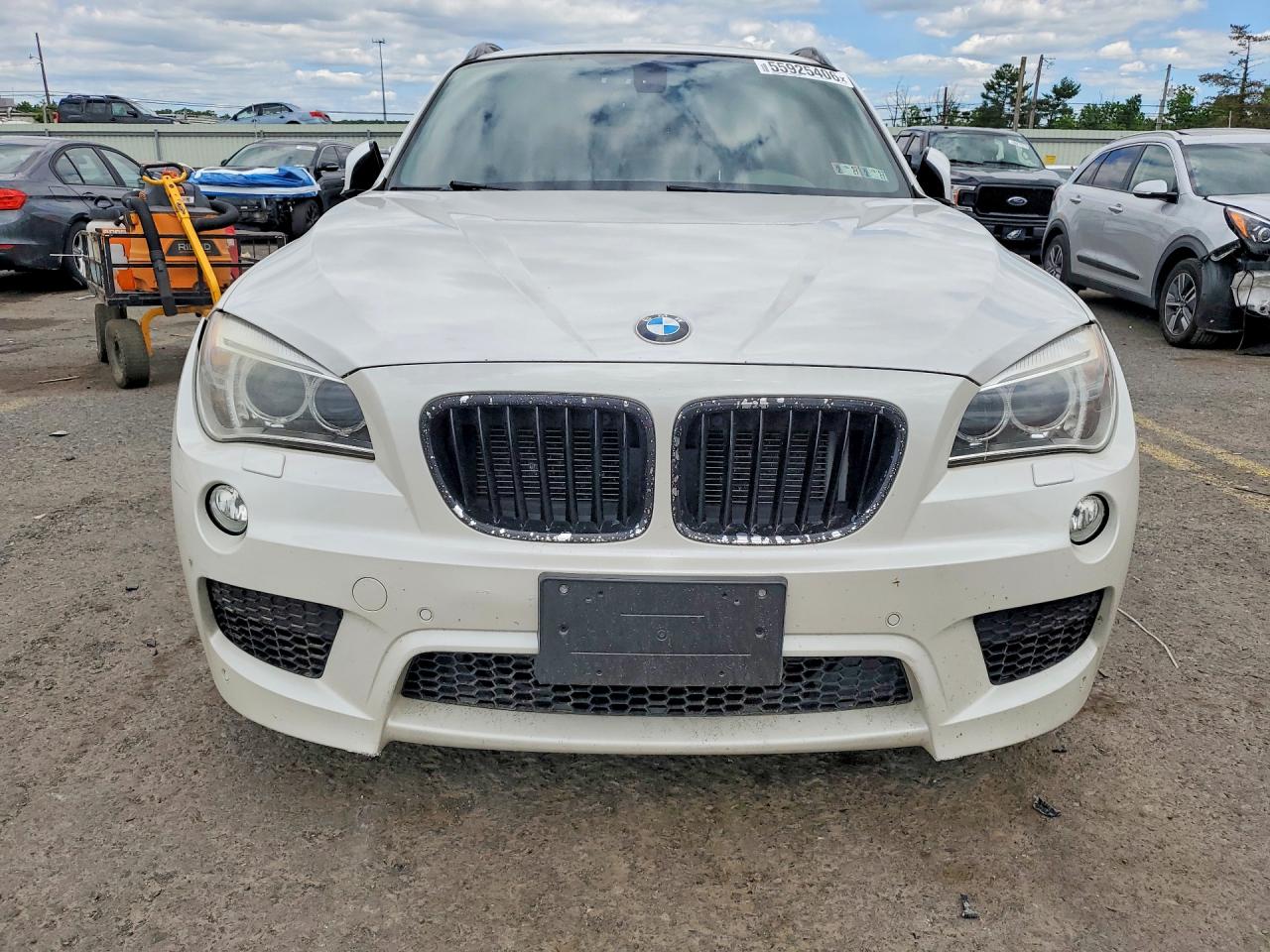 WBAVM5C53FVV94431 · 2015 BMW X1 · 5/14