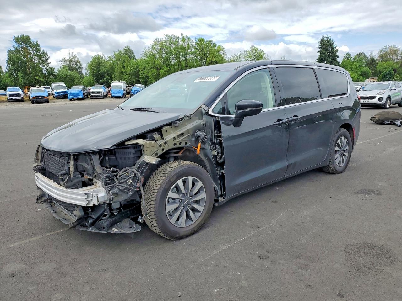 2C4RC1S73RR102913 · 2024 CHRYSLER PACIFICA