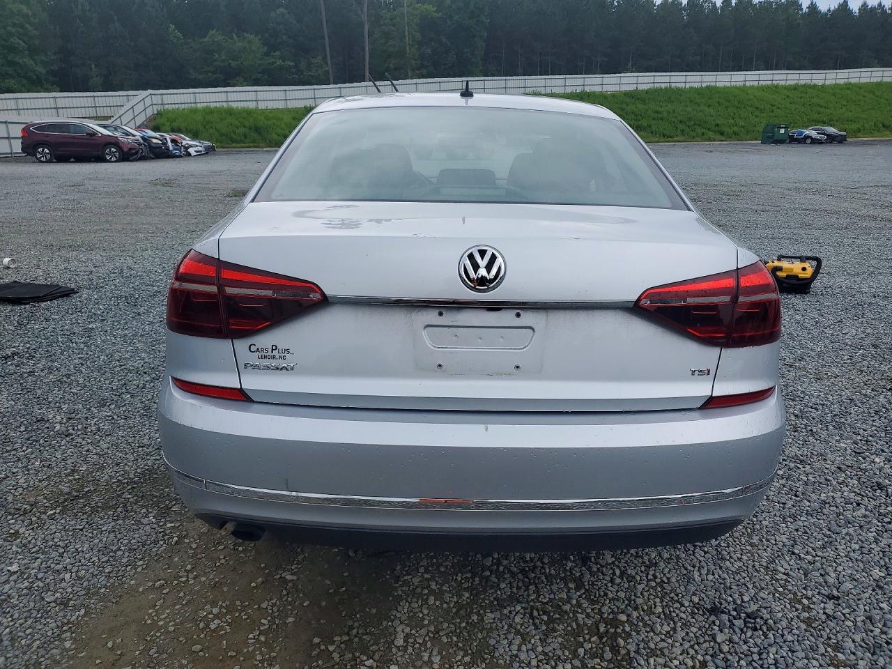 1VWAT7A34HC058567 · 2017 VOLKSWAGEN PASSAT · 6/12